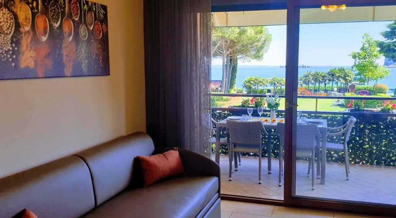 Residence Villalsole San Felice del Benaco Resort